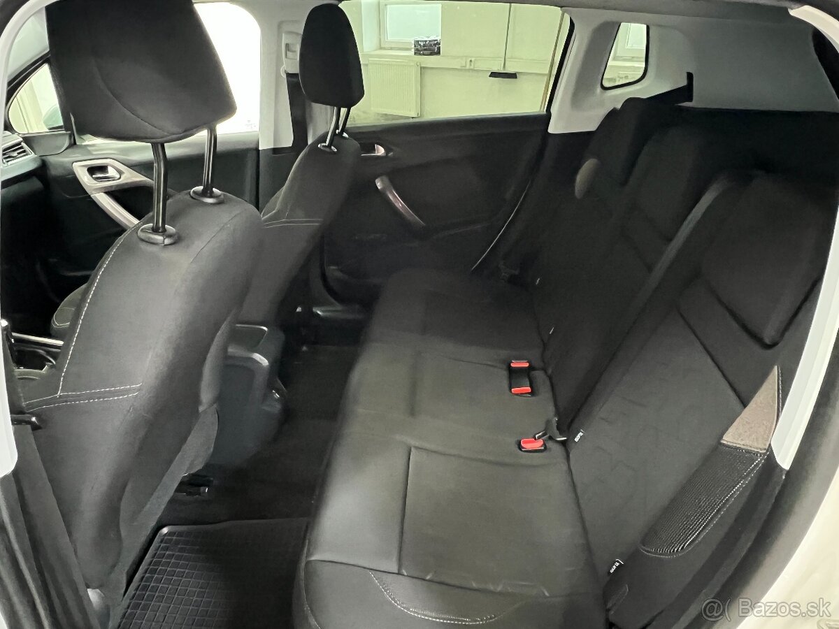 Peugeot 2008 1.2 PureTech AUTOMAT LITÁ KOLA NAVI TAŽNÉ ZAŘ. - 13