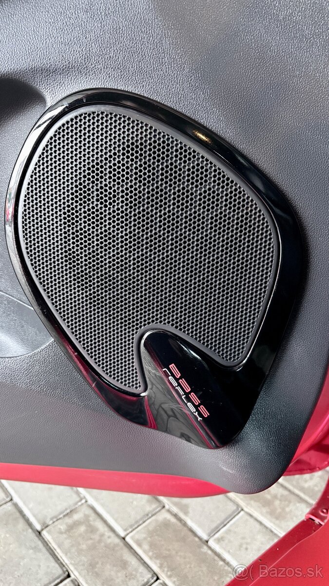 RENAULT CLIO LIMITED - 13