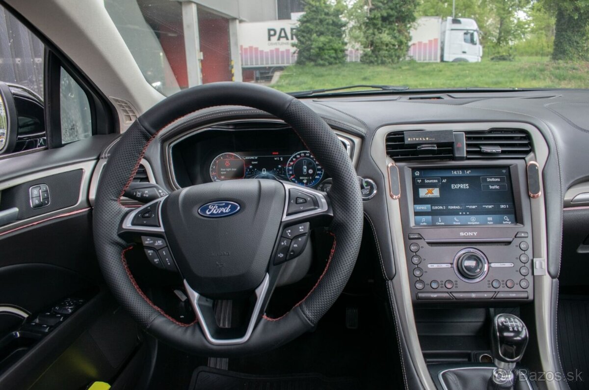 Ford Mondeo Combi Vignale M6 132kW - 13