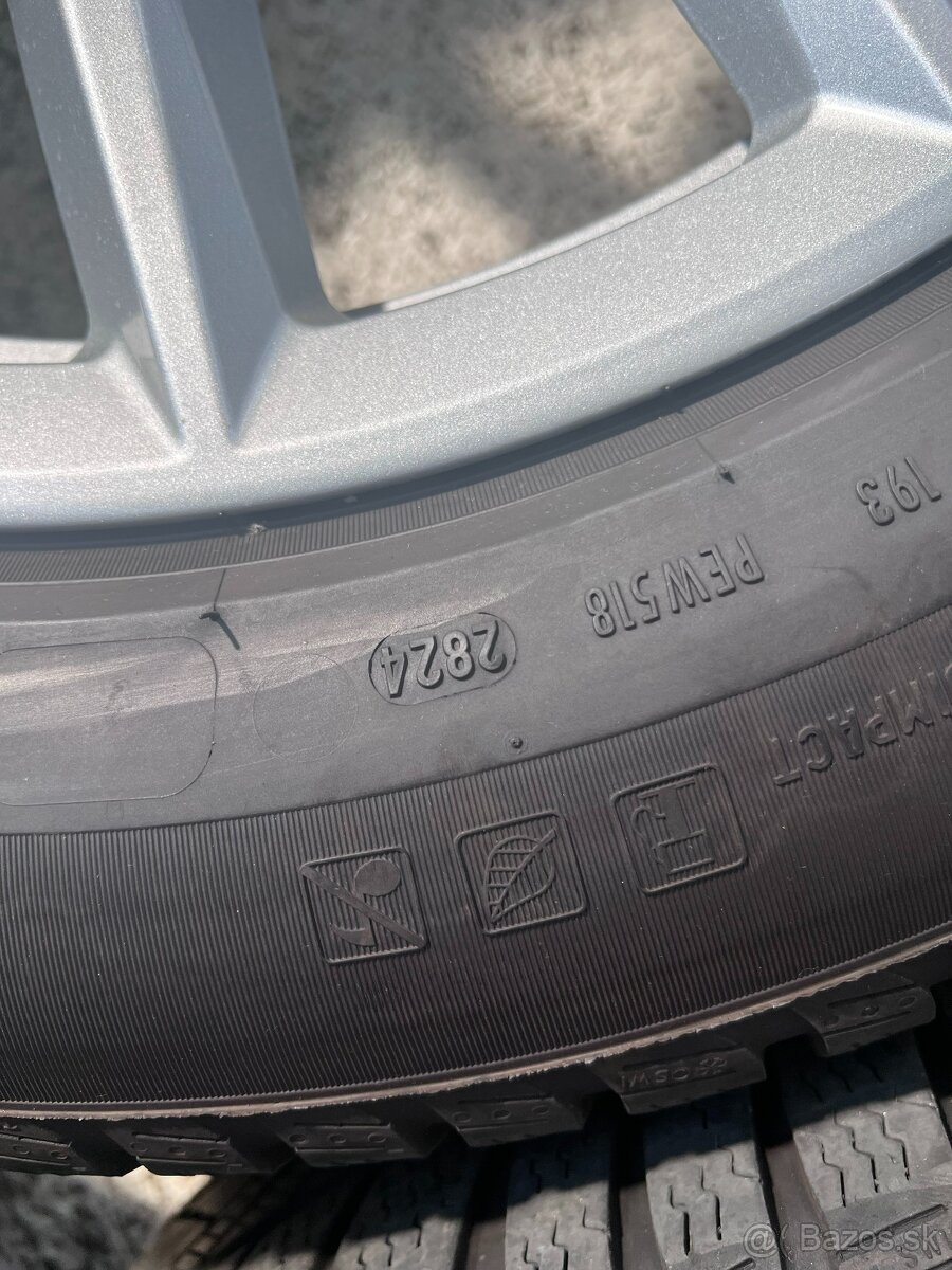 19 BMW PIRELLI 265/50 R19 - 13