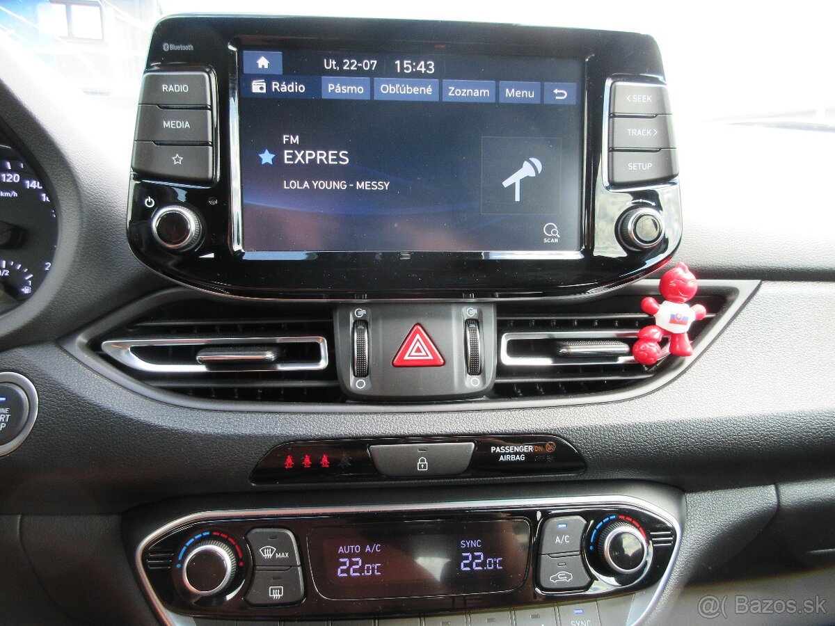 Hyundai i30 CW 1.5i CVVT Comfor - 13