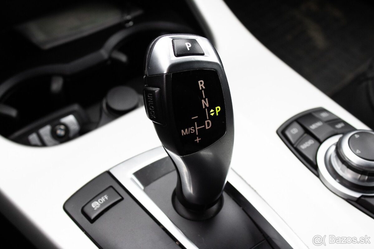 BMW X3 xDrive20d A/T - 13