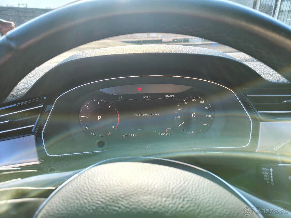 Volkswagen Passat - 13