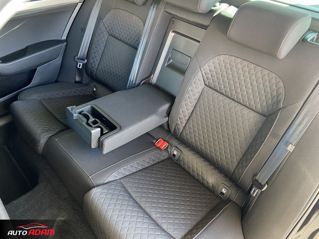 Škoda Superb Combi 2.0TDi 110kW DSG Ambition - 13