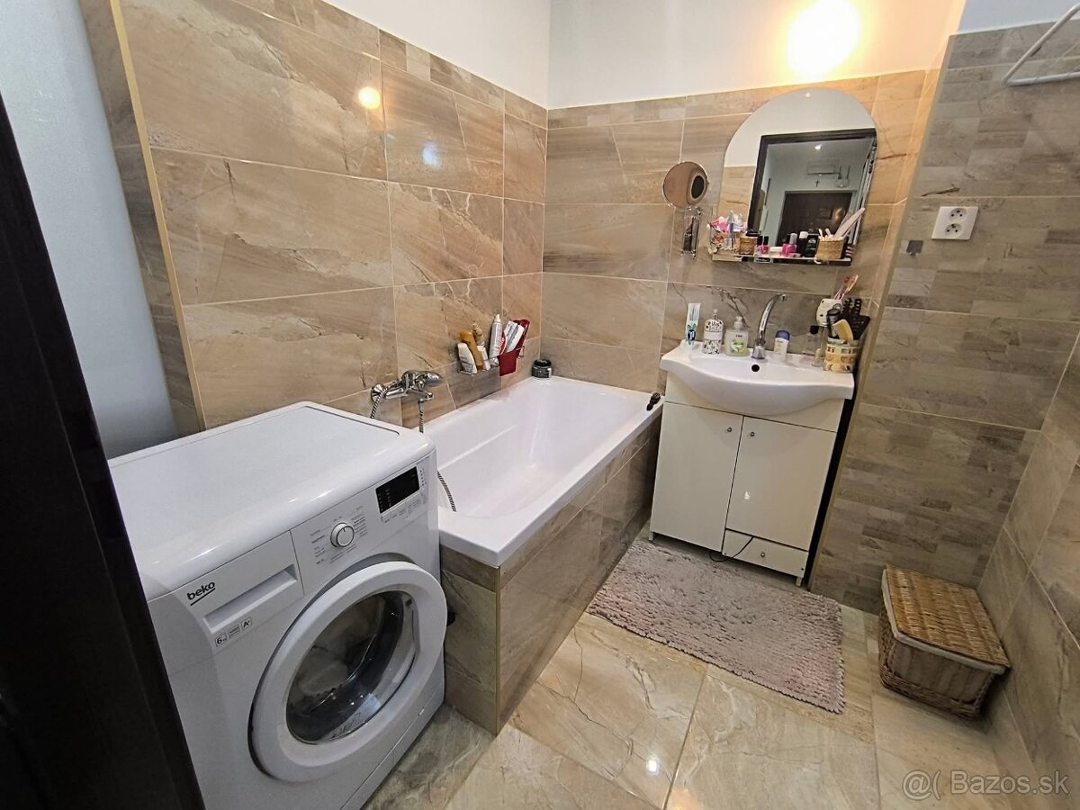 Krásny 3 izbový byt na PREDAJ - KOMÁRNO - 13