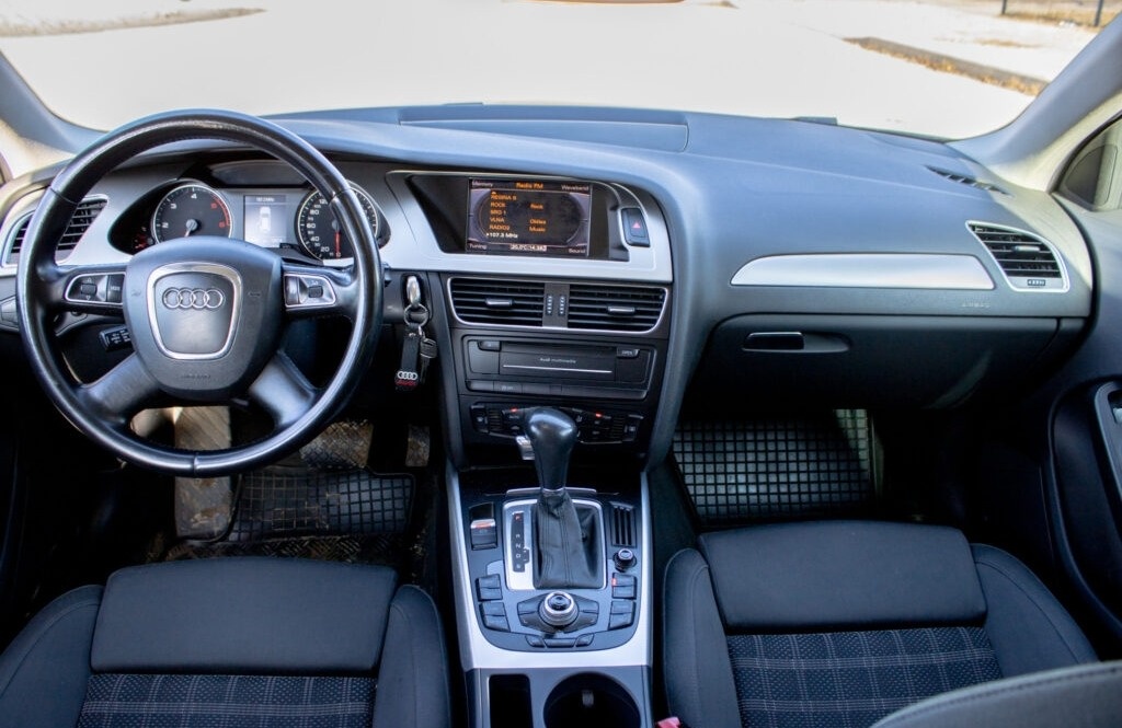 Audi A4 Avant 2011 - 13