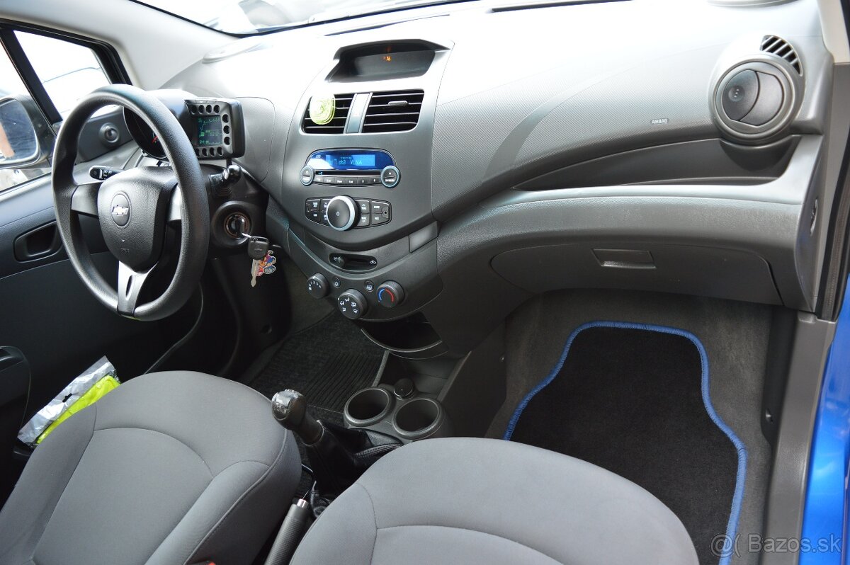 SPARK 1,0 16V 50kW M5 benzín rok 2011 - 13