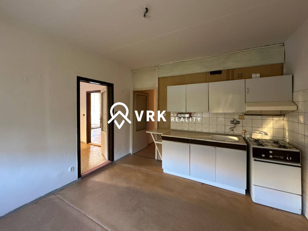 2 IZBOVÝ BYT, KOŠICE - SÍDL. DARGOVSKÝCH HRDINOV - FURČA - 13