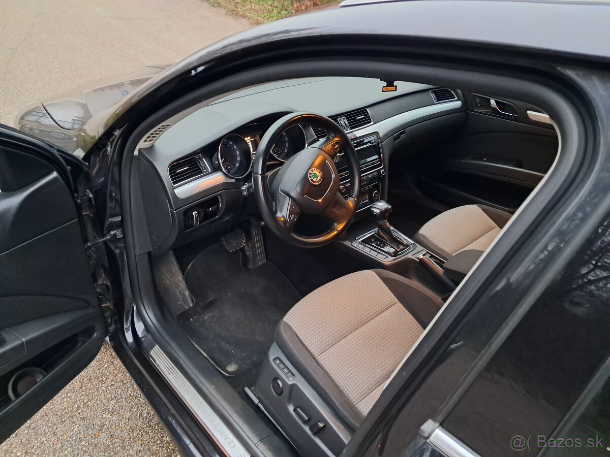 Skoda Superb combi 2.0tdi - 13