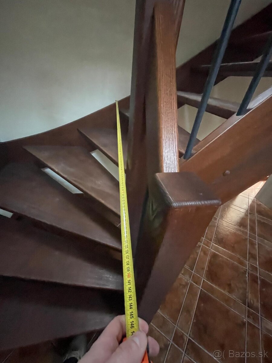 Masívne drevené schody - 13