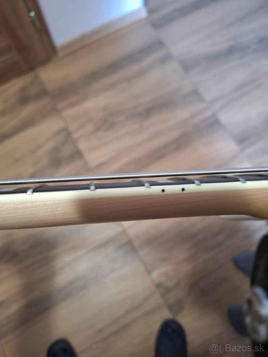 El.bass gitara Sire - 13