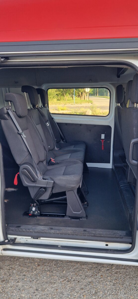Ford Transit Custom 2.2 cdti 6 miestne - 13
