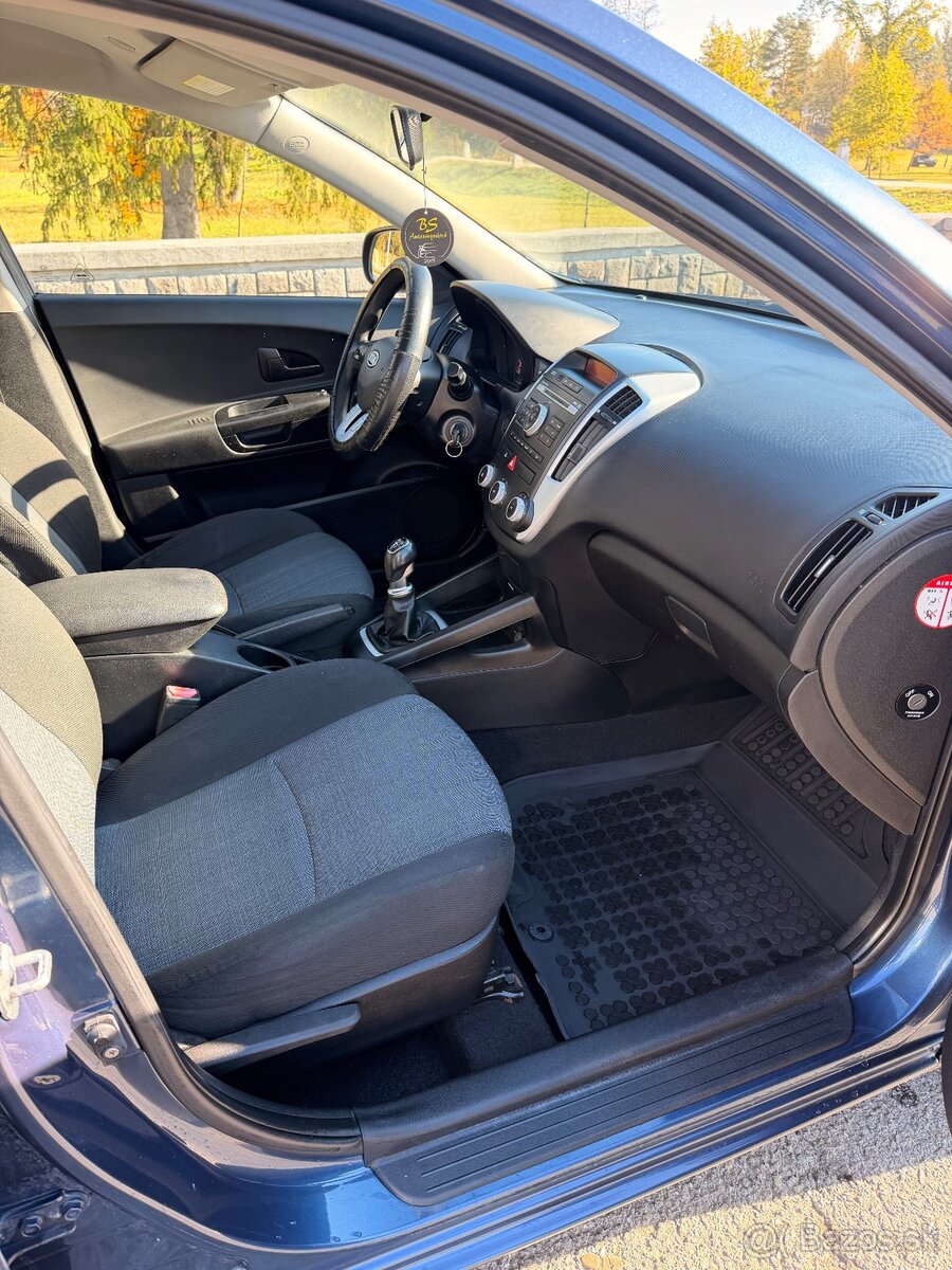 Kia Ceed 1.6 Crdi - 13