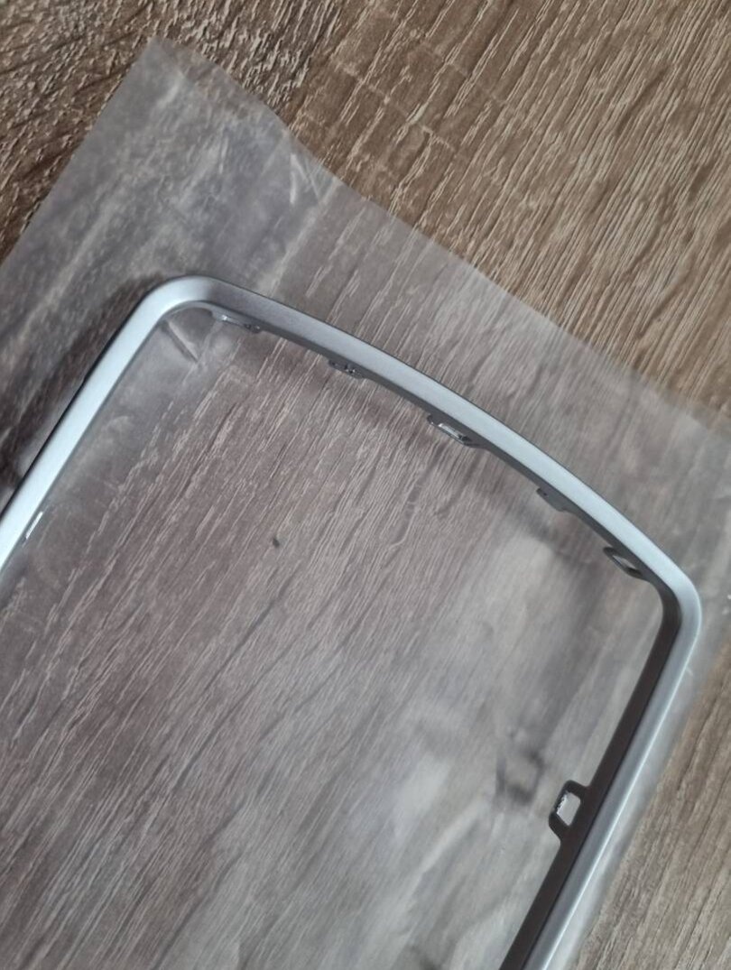 RAMIK NA STREDOVY PANEL MMI AUDI Q7 a AUDI A6 C6 - 13