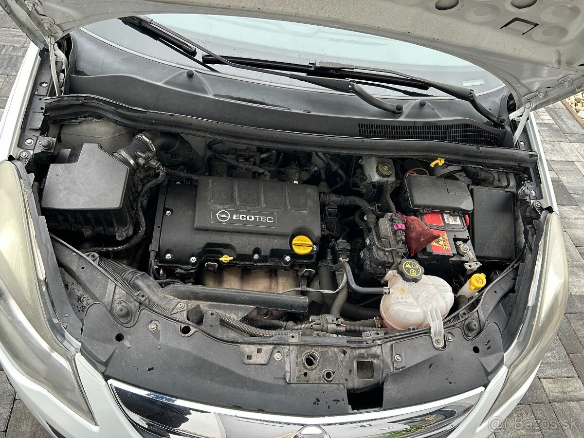 Opel Corsa D 1.2 - 13