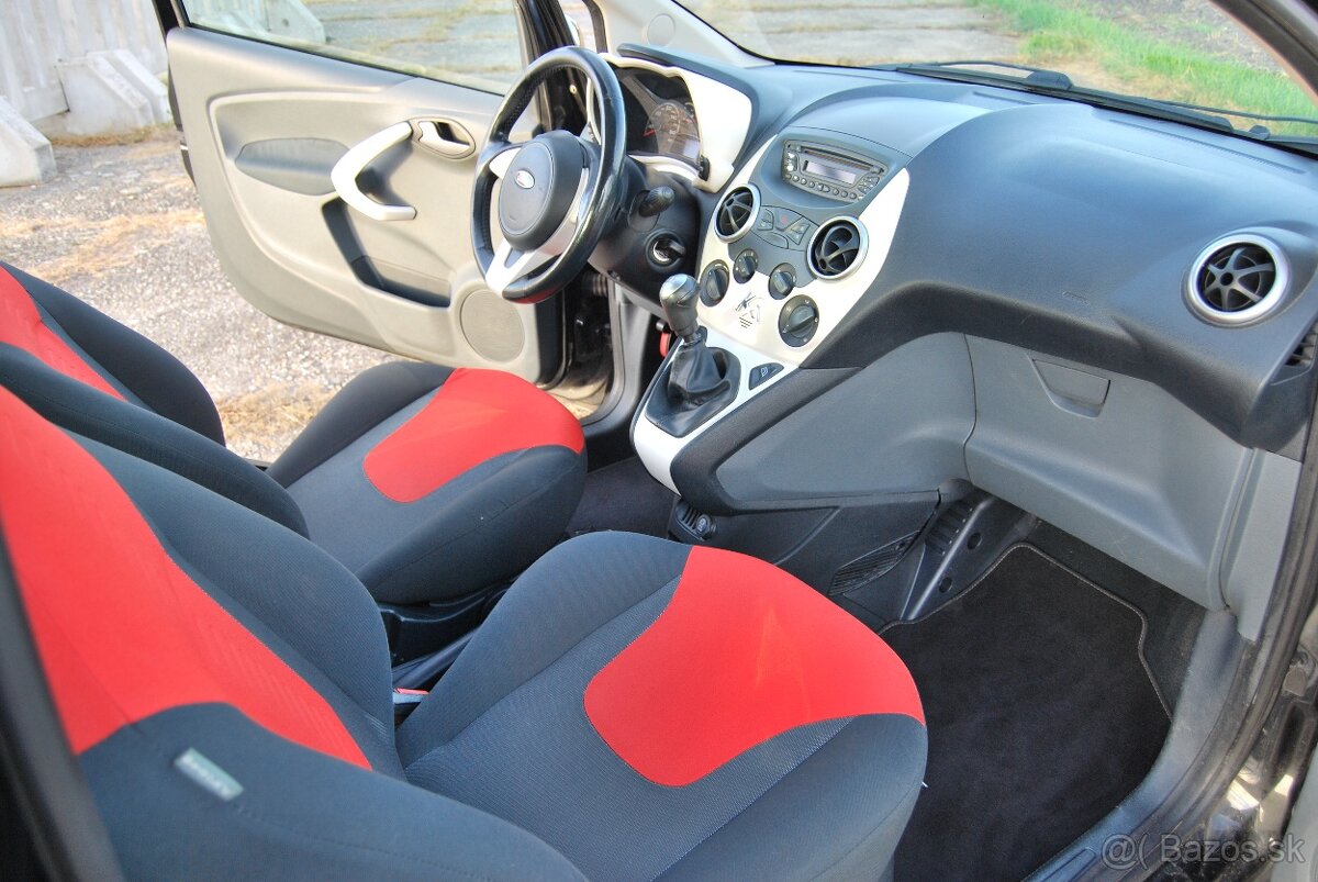 Ford KA Titanium 1,2i - 13