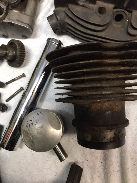 NSU 351 OS, OSL - 2 motory - 13