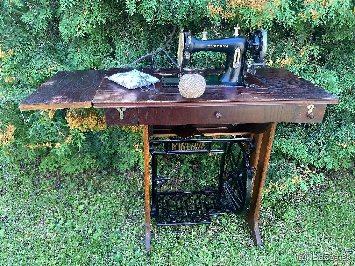 Šijací stroj MINERVA - 13
