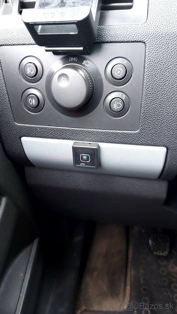 Zafira 1,6i benzin + LPG - 13