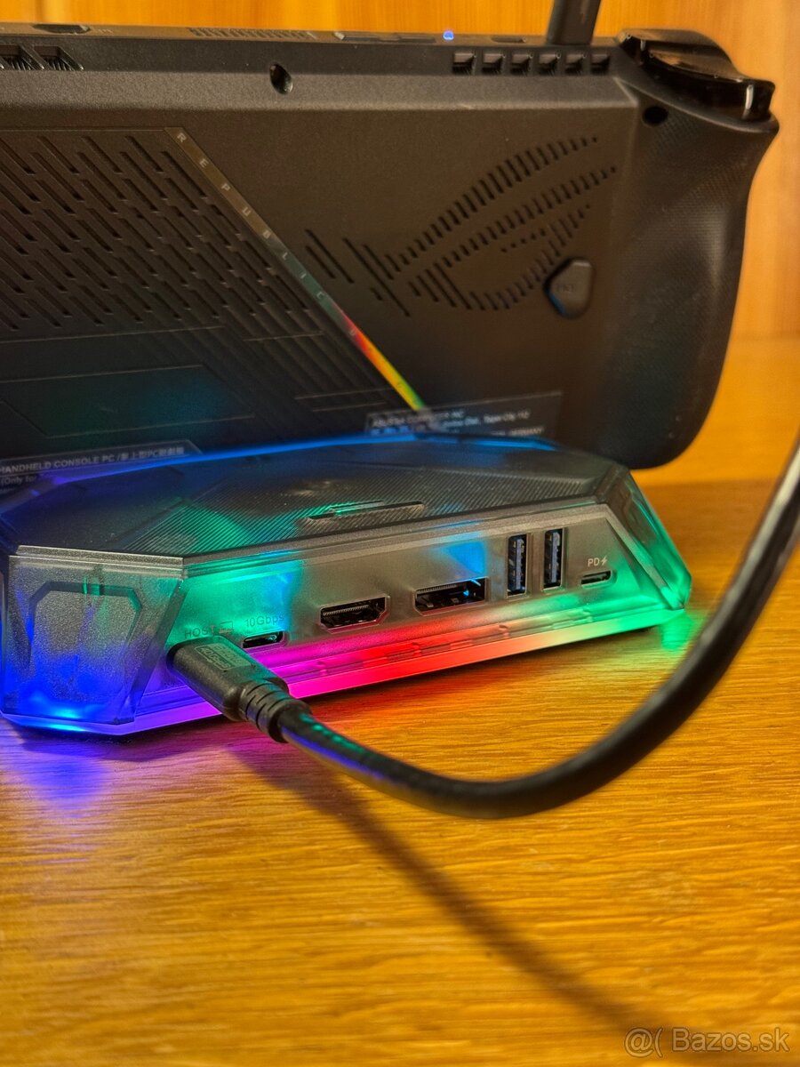 Asus ROG Ally X Z1 extreme 1TB + obaly + záruka + Dock - 13