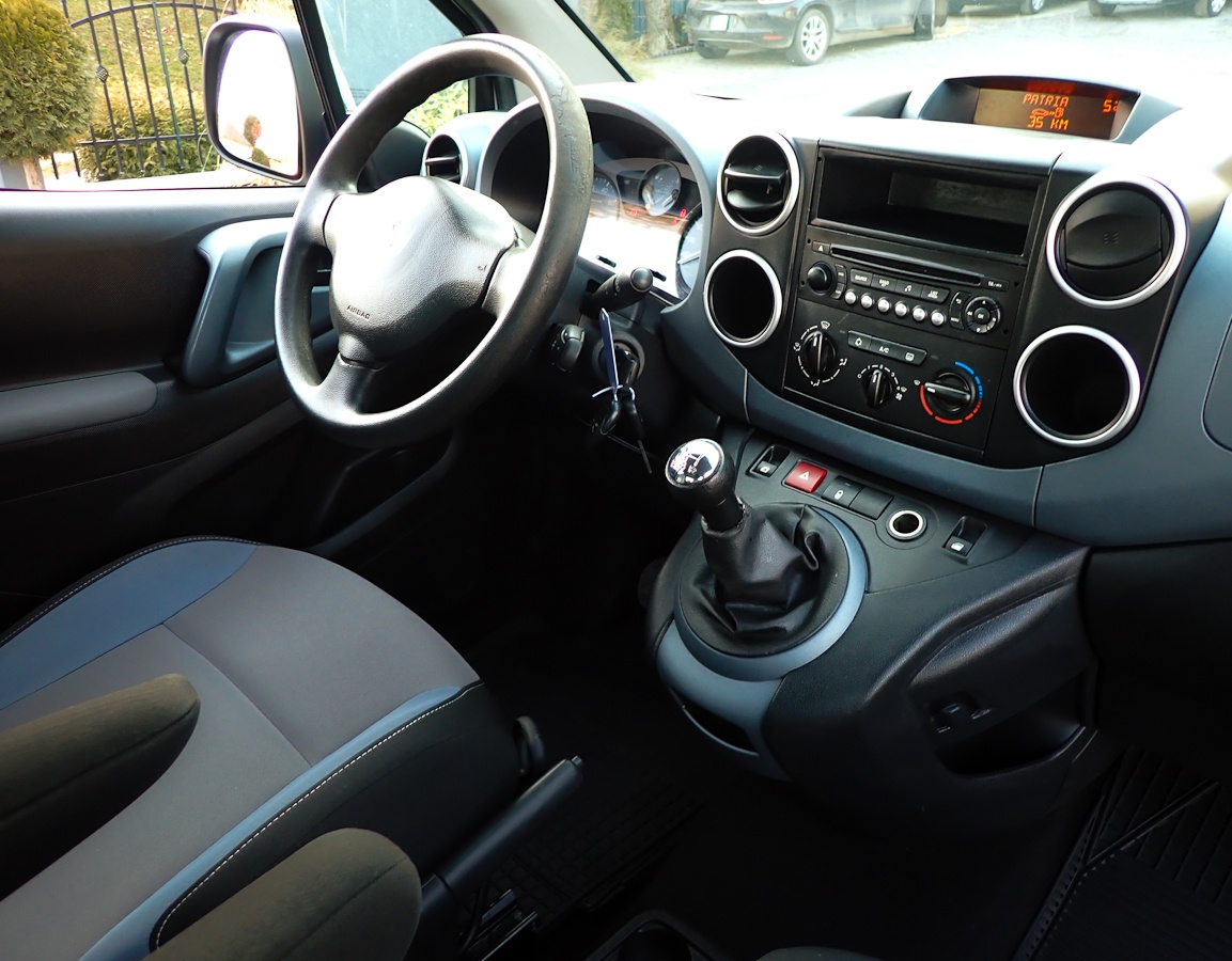 PEUGEOT PARTNER TEPEE 1.6 HDi 11/2013 - 5 MIEST WEBASTO - 13