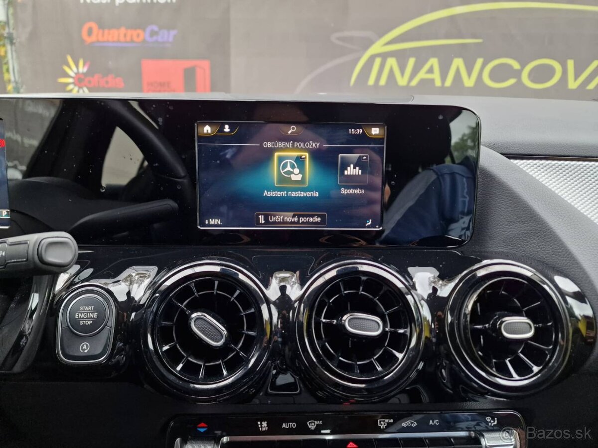 Mercedes-Benz GLA 180 A/T - 13