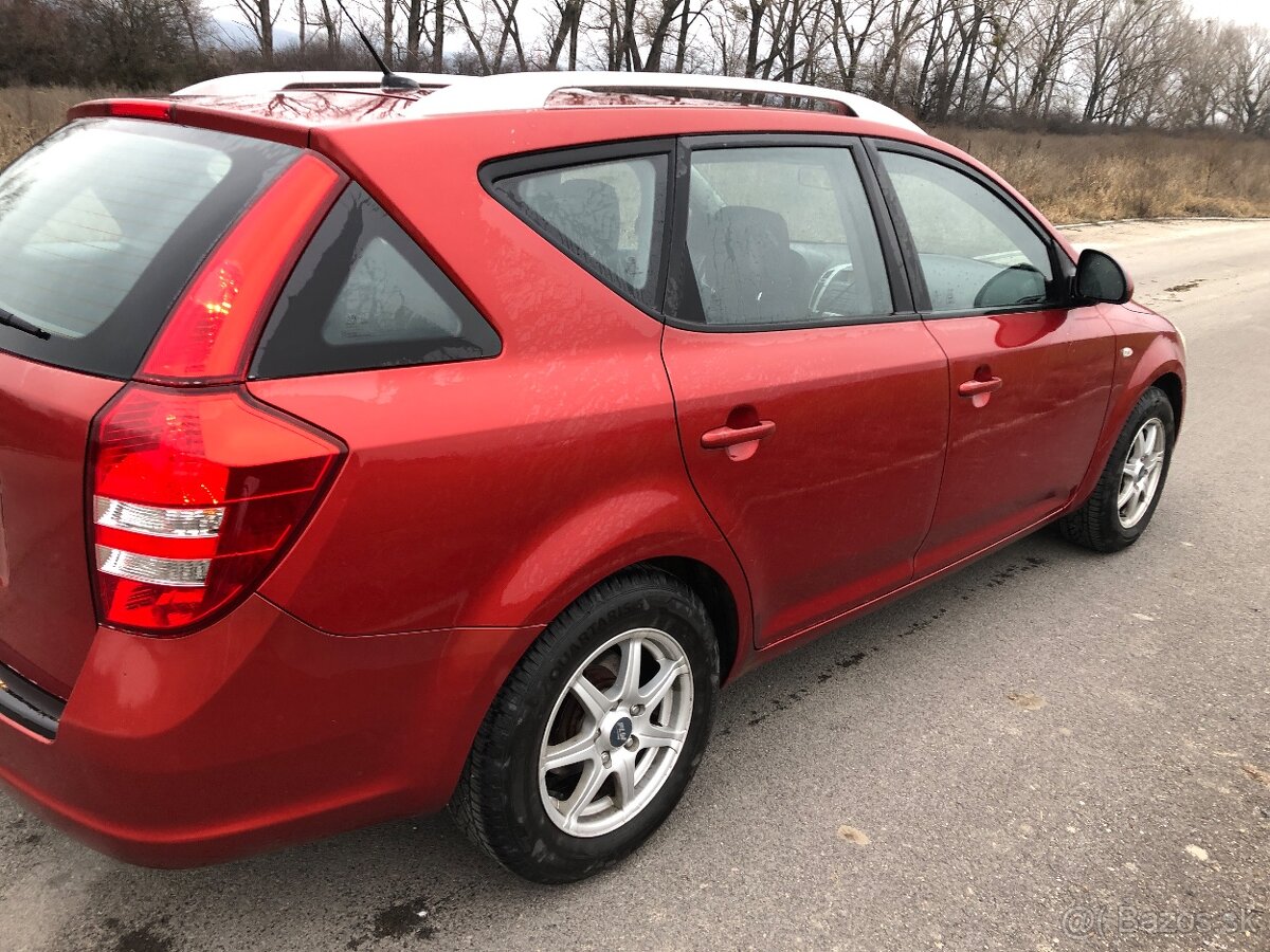 Kia ceed 1.6 90kw benzin - 13