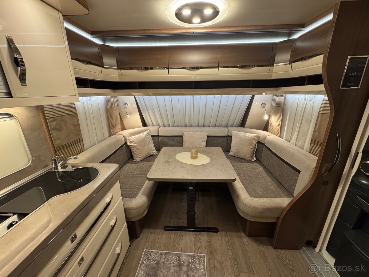KARAVAN HOBBY 560 WLU PRESTIGE - 13