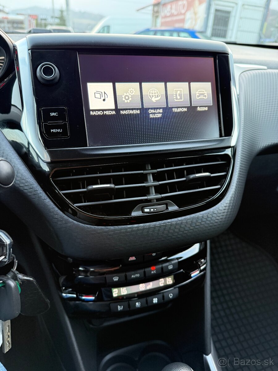 Peugeot 2008 1.2 PureTech Allure A/T - 13