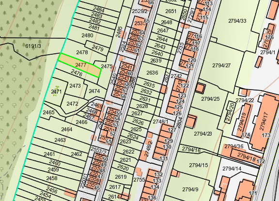 ZNÍŽENÁ CENA – Pozemky s výmerou 1,33 ha v Rožňave - 13