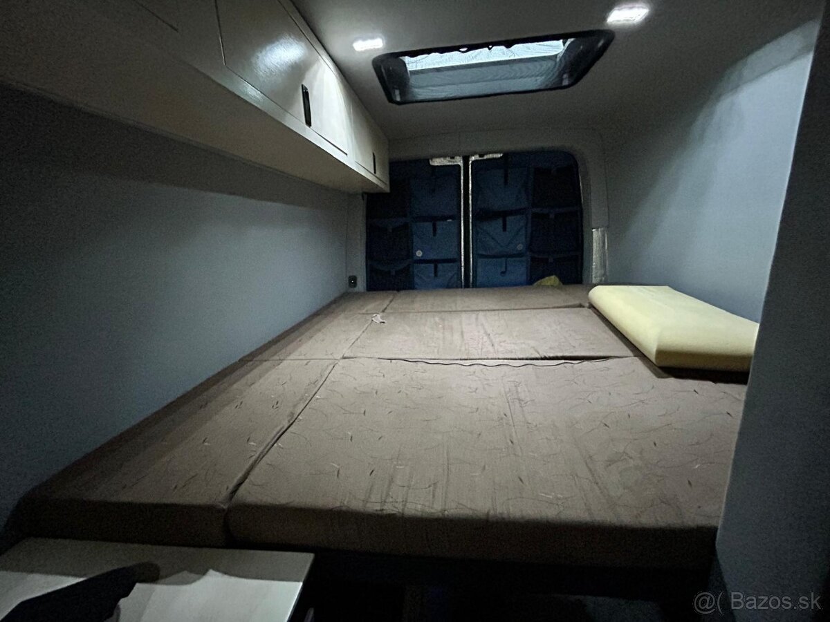 Kamper Volkswagen / Man Tge 3.180 z roku 2019 - grafit - 13