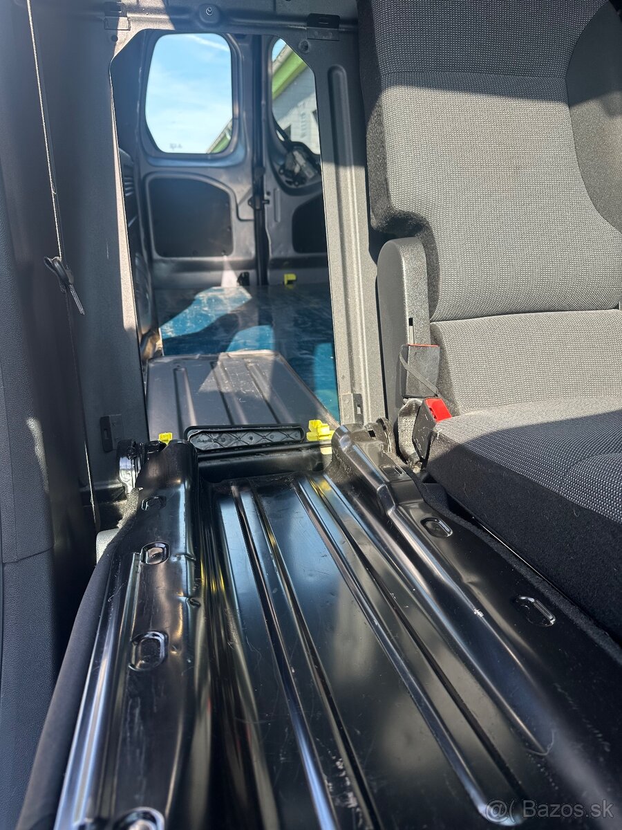 Peugeot Partner Long 1.5 BlueHDi 100 Premium - 13