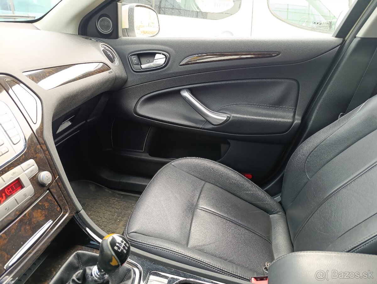 Predám Ford Mondeo combi - 13