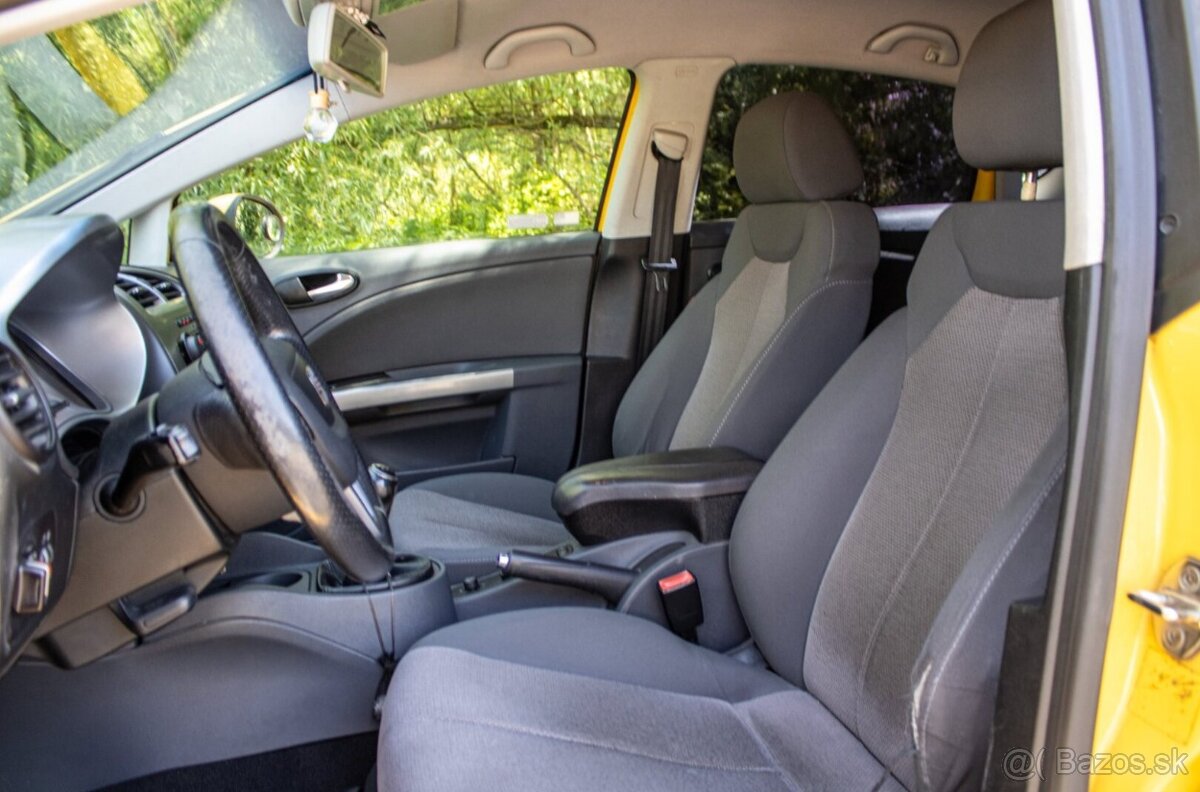 Seat Leon 1.6 Benzín 75kw 2010 - 13