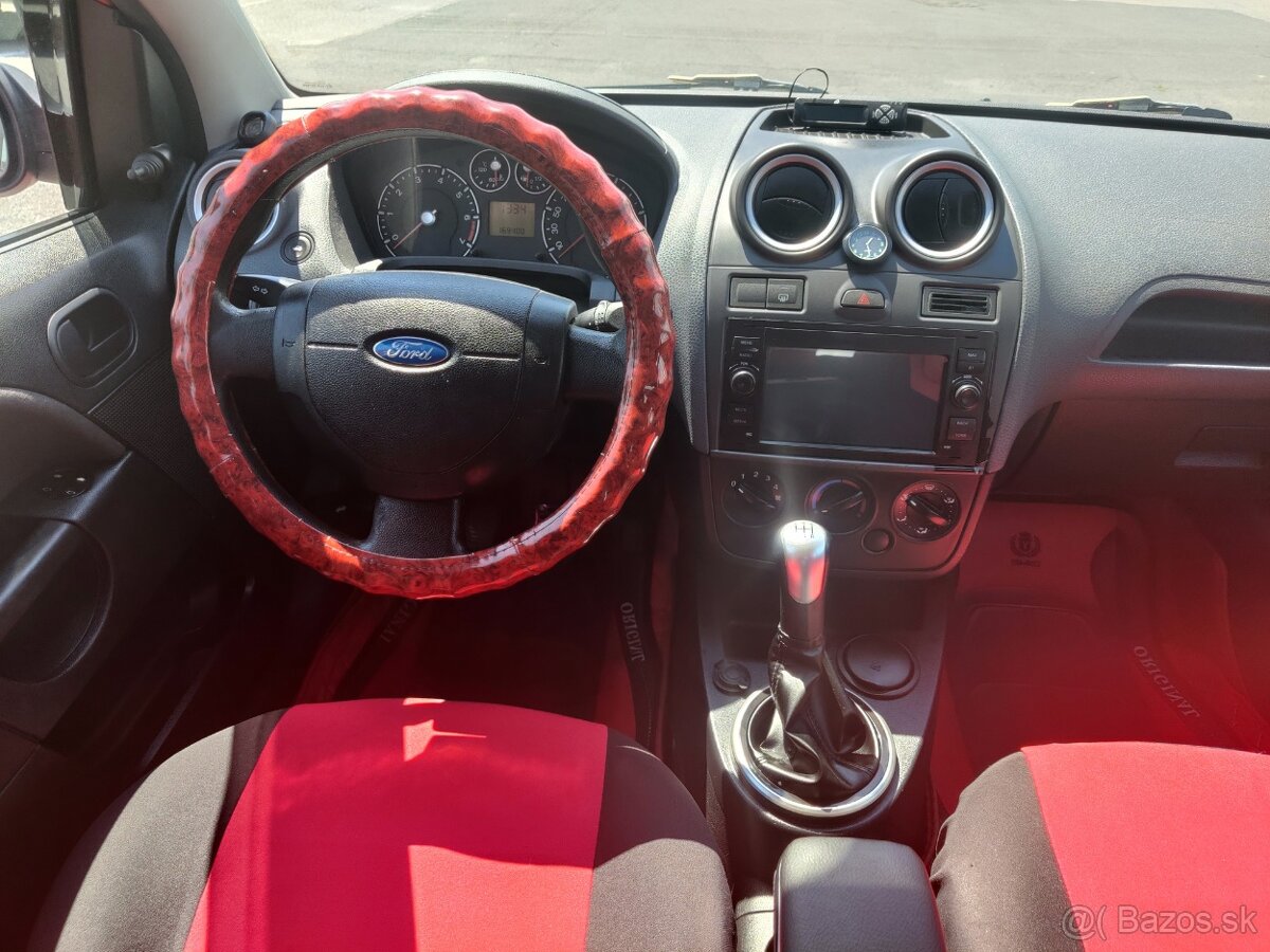 Ford Fiesta - 13