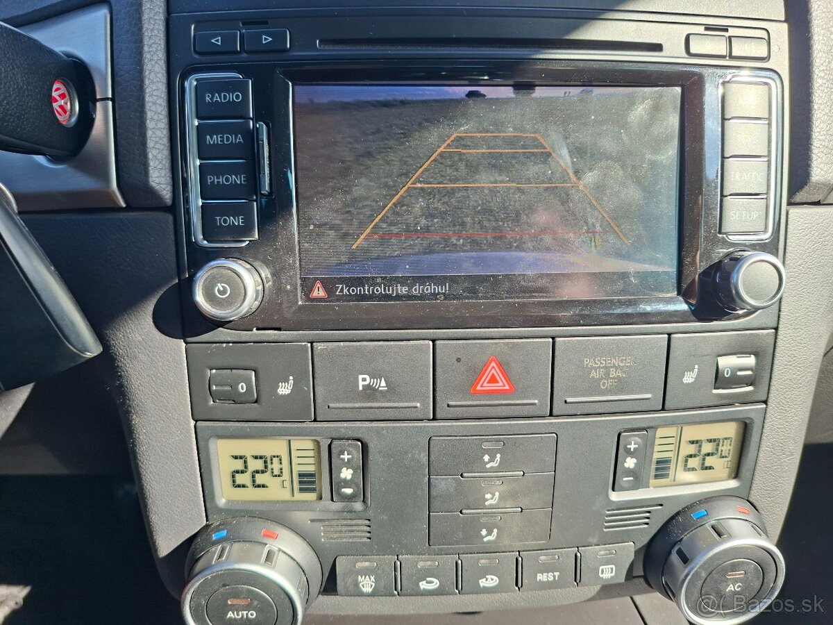 VW Touareg V6 3.0 TDI Individual - 13