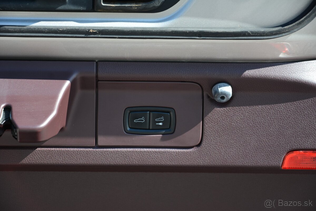 Porsche Panamera 4.80 4S Slovák, Serv.história, 2.Majitel - 13