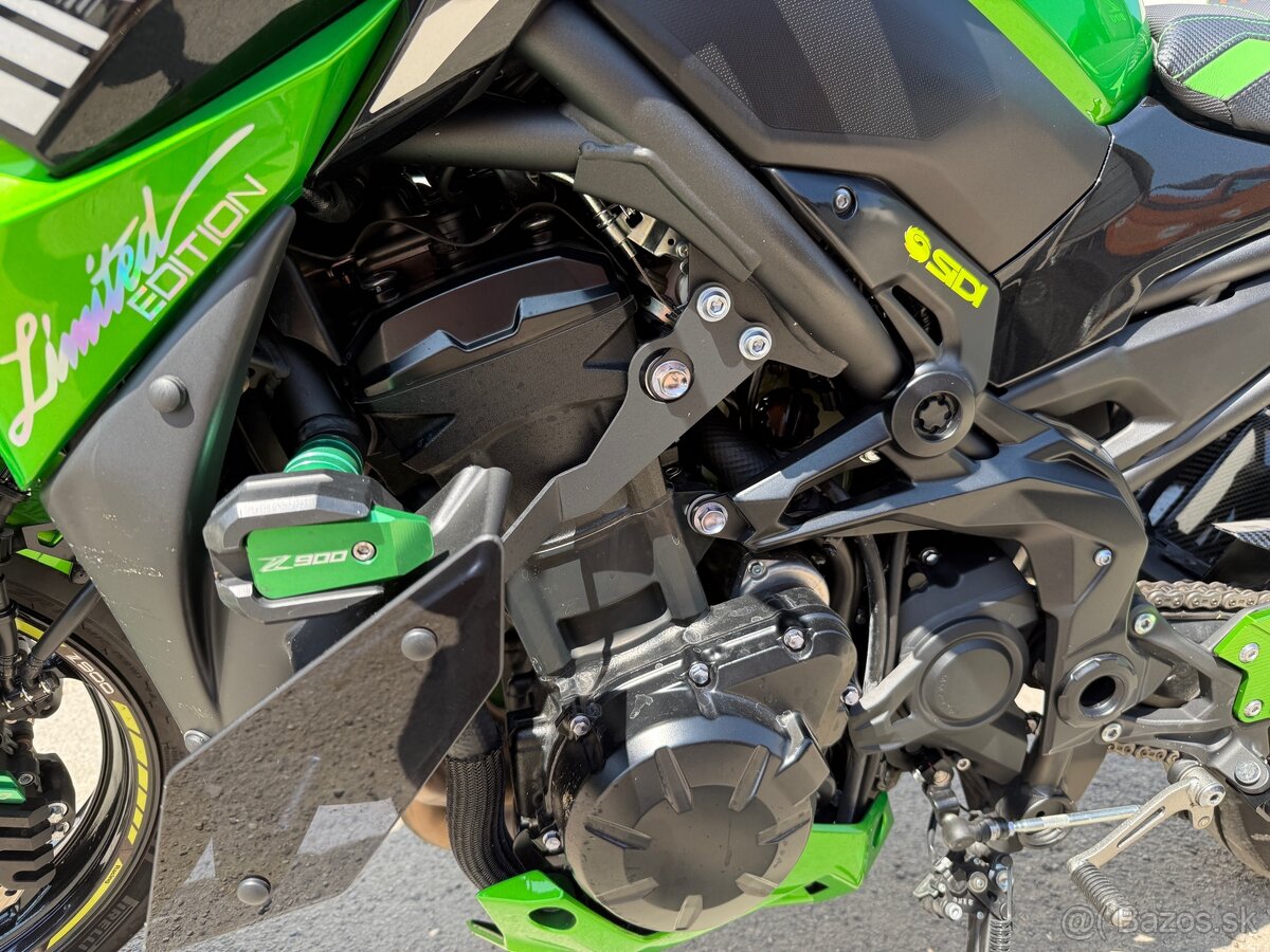 Kawasaki Z900 - 13