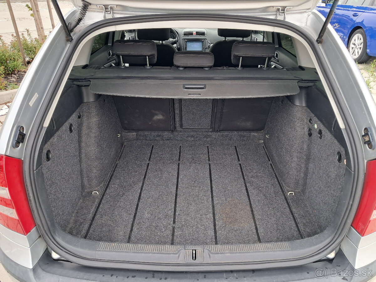 Predám auto Škoda Octavia Combi 1,9 TDI - Elegance - 13