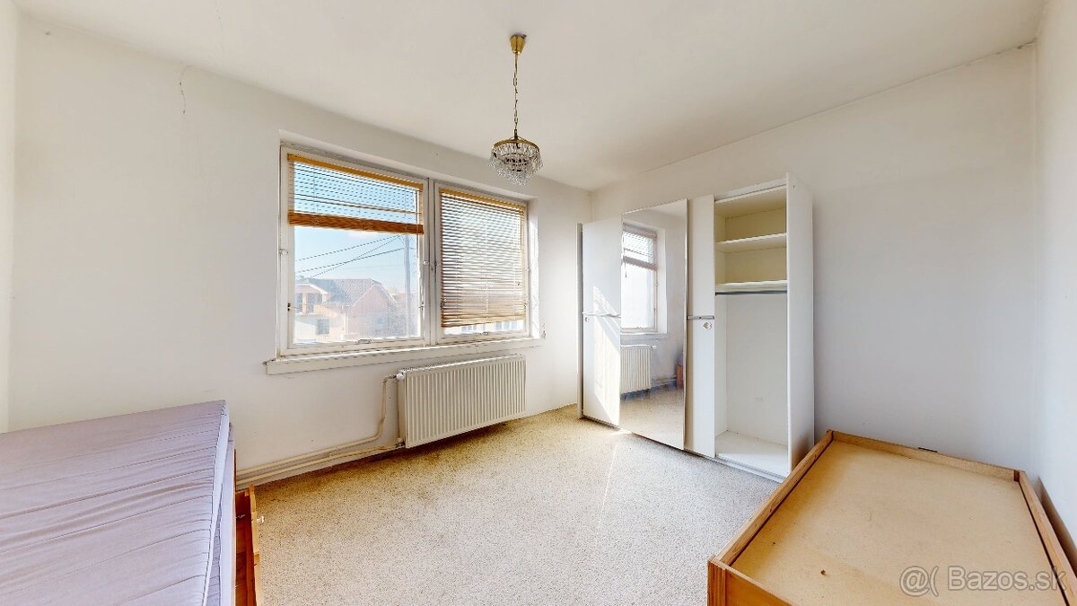 RD s 2 bytovými jednotkami - 170m2, Odbojárska ulica - 13