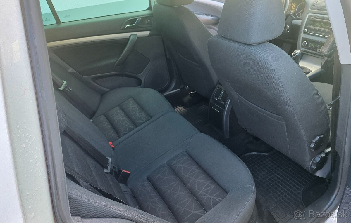 Skoda Octavia 1.6 TDi Combi - 13