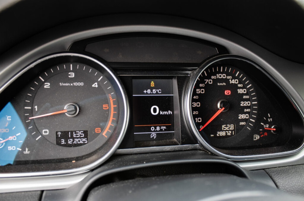 Audi Q7 3.0 TDI quattro Tiptronic S-line (2011) - 13