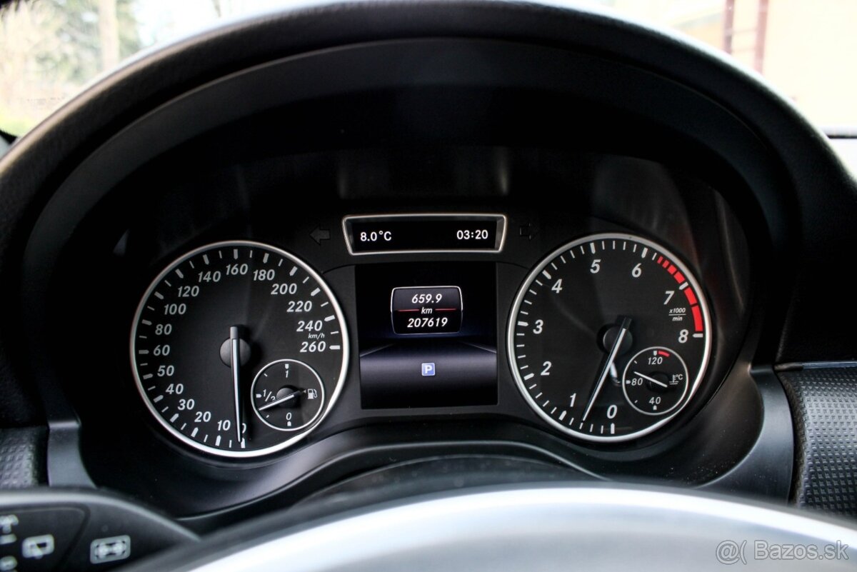 Mercedes-Benz A180 90kW - 13