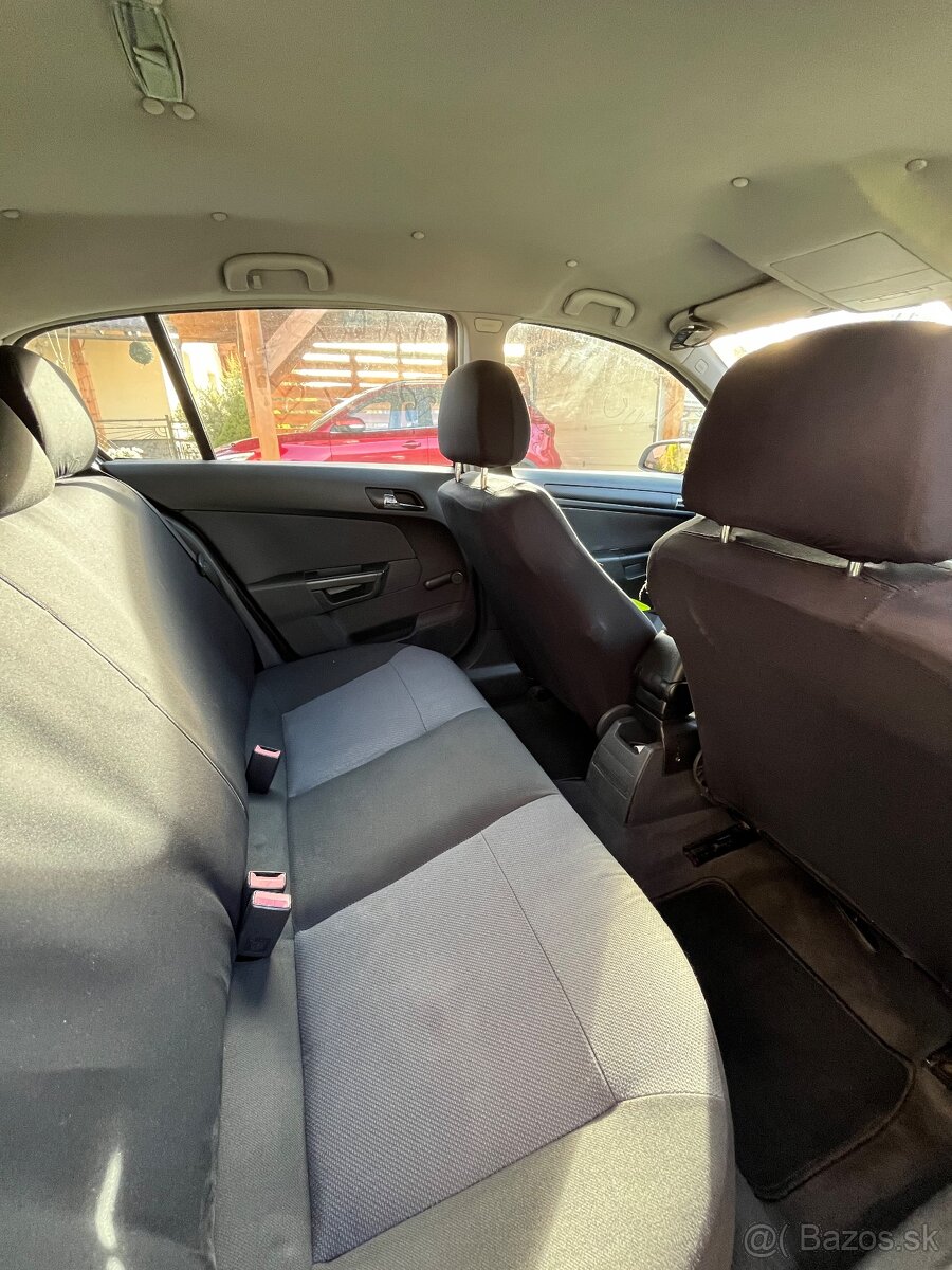 Opel astra h - 13
