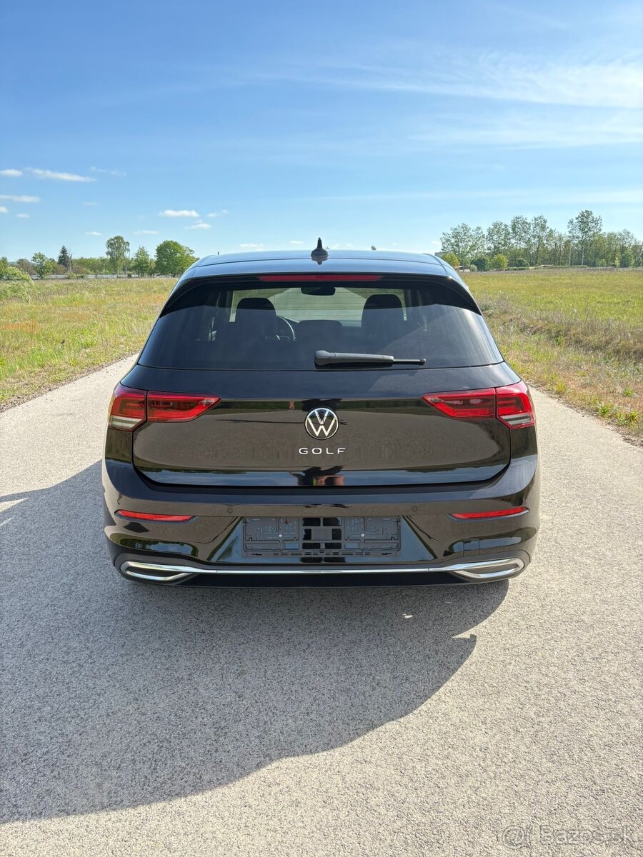 Vokswagen Golf 8 2,0tdi - 13