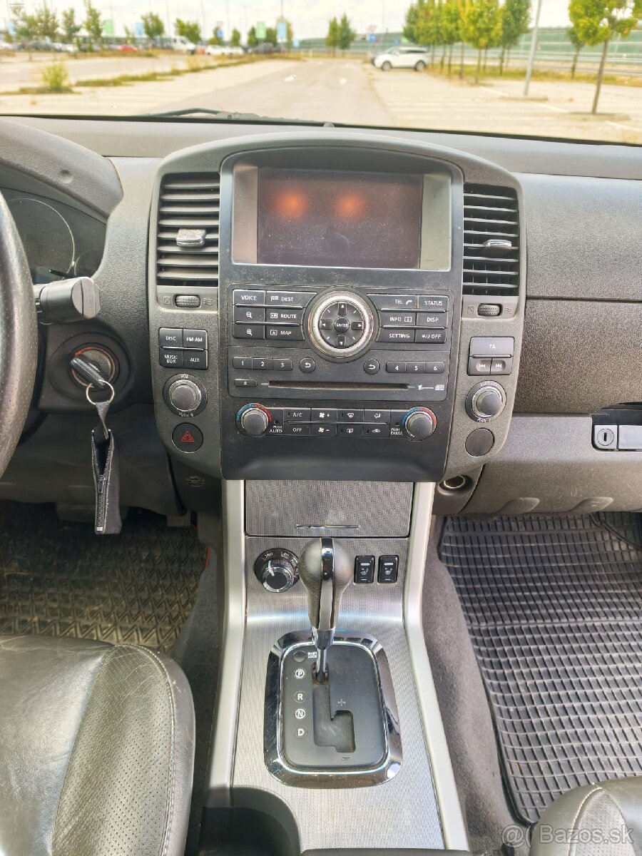 NISSAN NAVARA 3.0 DCI - 13
