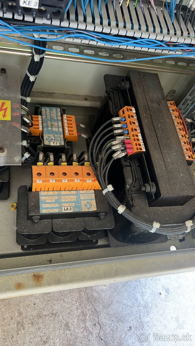 CNC Sustruh Realmeca T200 - 13