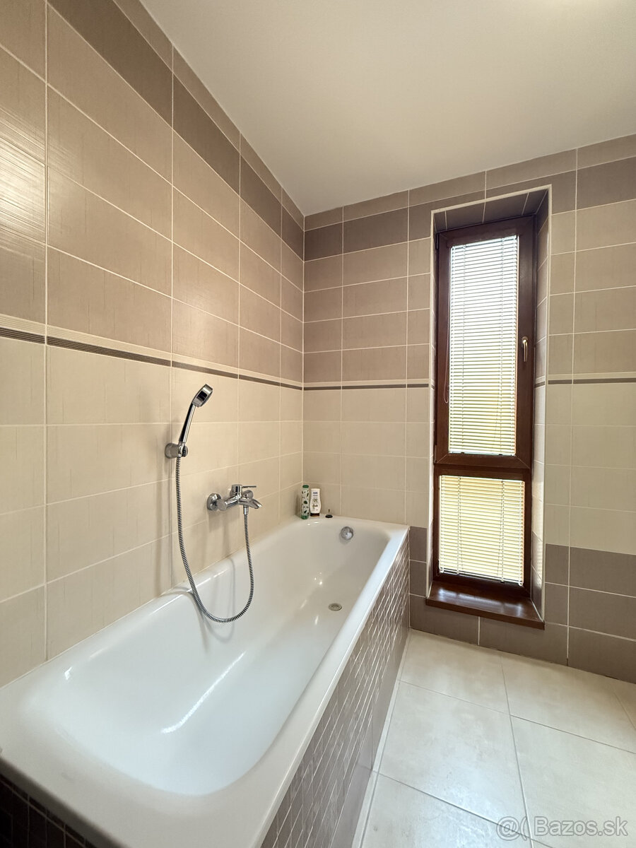 Rodinný dom Panoráma - 13