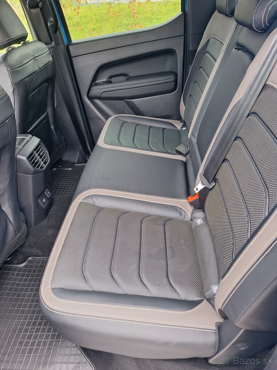 Volkswagen Amarok - 13