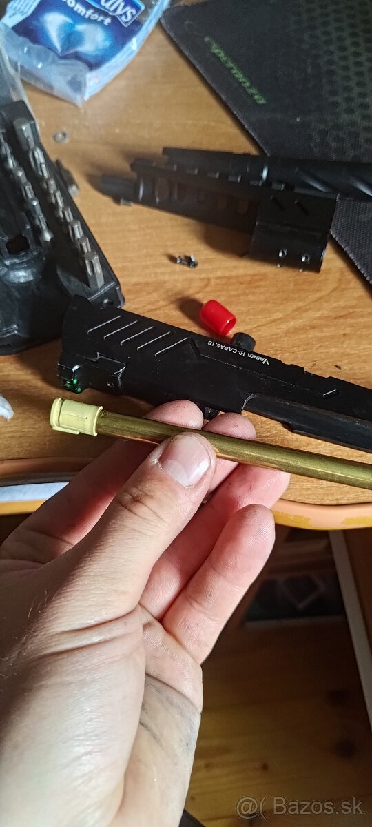 AK-47,AK 74U, hi-capa, výstroj - 13